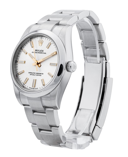 Rolex Oyster Perpetual 124200 Image 2